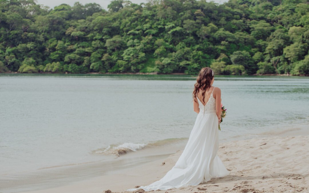 Check out these 7 beach wedding dress trends for 2022 (and tips!)