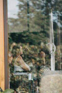 bride getting ready at la fortuna